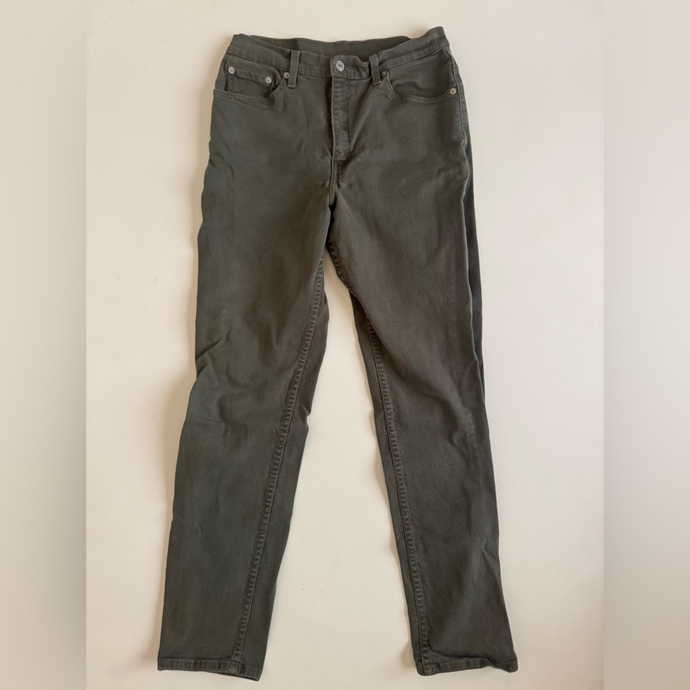 Levi's Gray Skinny Jeans with Modern Fit